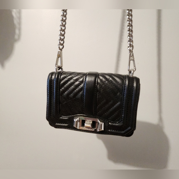 ๐คโค๏ธChevron Quilted Leather Rebecca ๐บ๐นMinkoff clutch with shoulder strap - Picture 8 of 17